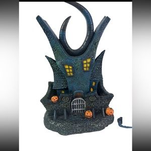 hawthorne Village nightmare before christmas Twisted Horn House Disney Light Up